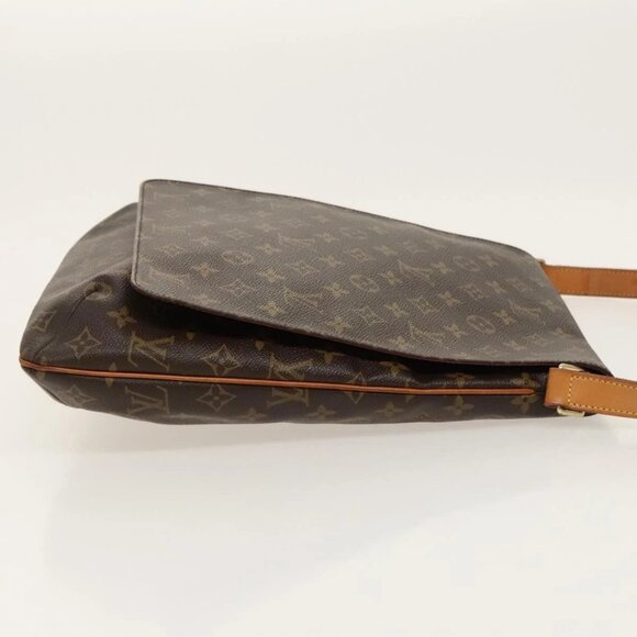 LOUIS VUITTON Monogram Musette Shoulder Bag - Picture 3 of 15